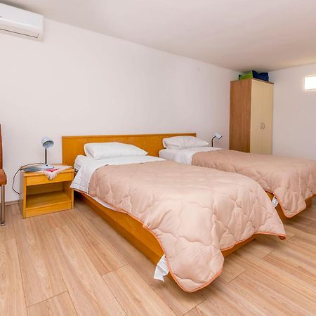 Apartment Jelena Primošten Esterno foto